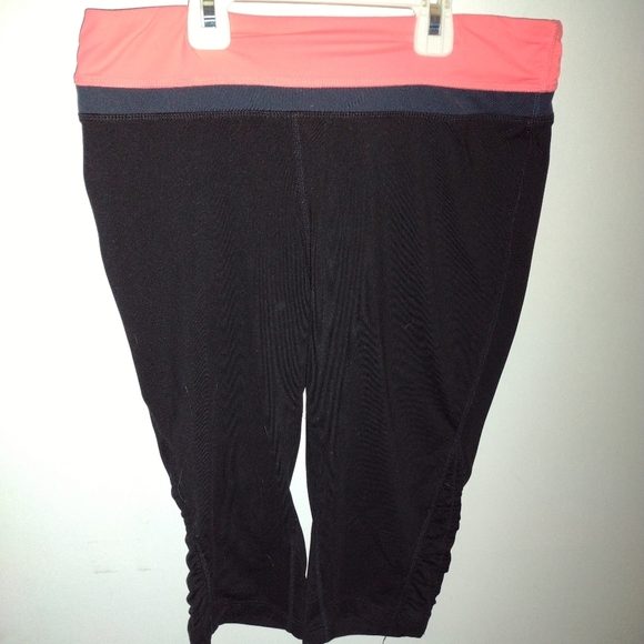 Tangerine Capri Leggings 
